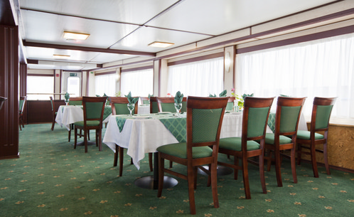 El amplio y luminoso Restaurante del MS Princesa Anabella CRUCEROS FLUVIALES CANALES DE RUSIA RIO VOLGA CRUCEROS MOSCU SAN PETERSBURGO CRUCEROS RUSIA CRUCEROS VOLGA CRUCEROS POLITOURS PRINCESA ANABELLA CRUCEROS BARATOS RUSIA